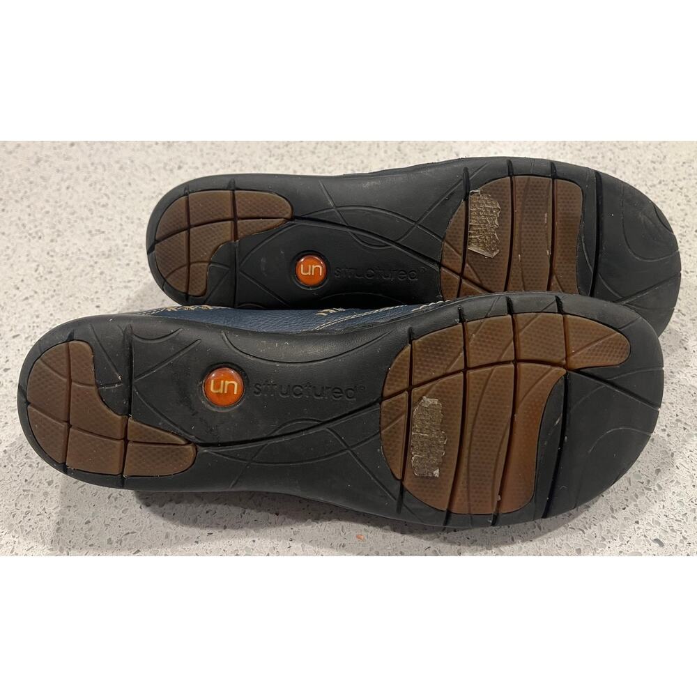 Clarks, Unstructured Navy Leather Un-Loop Slip-On… - image 4